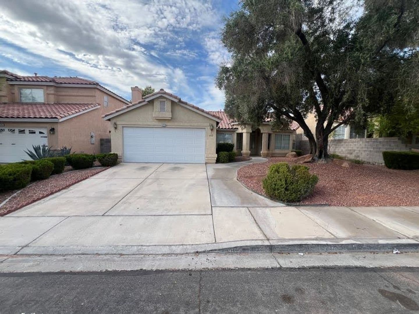 N Las Vegas House: 4717 Pointe Decatur Way