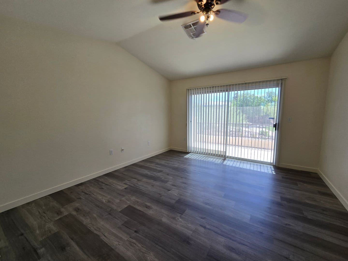 Henderson House: 3033 Panorama Ridge Dr