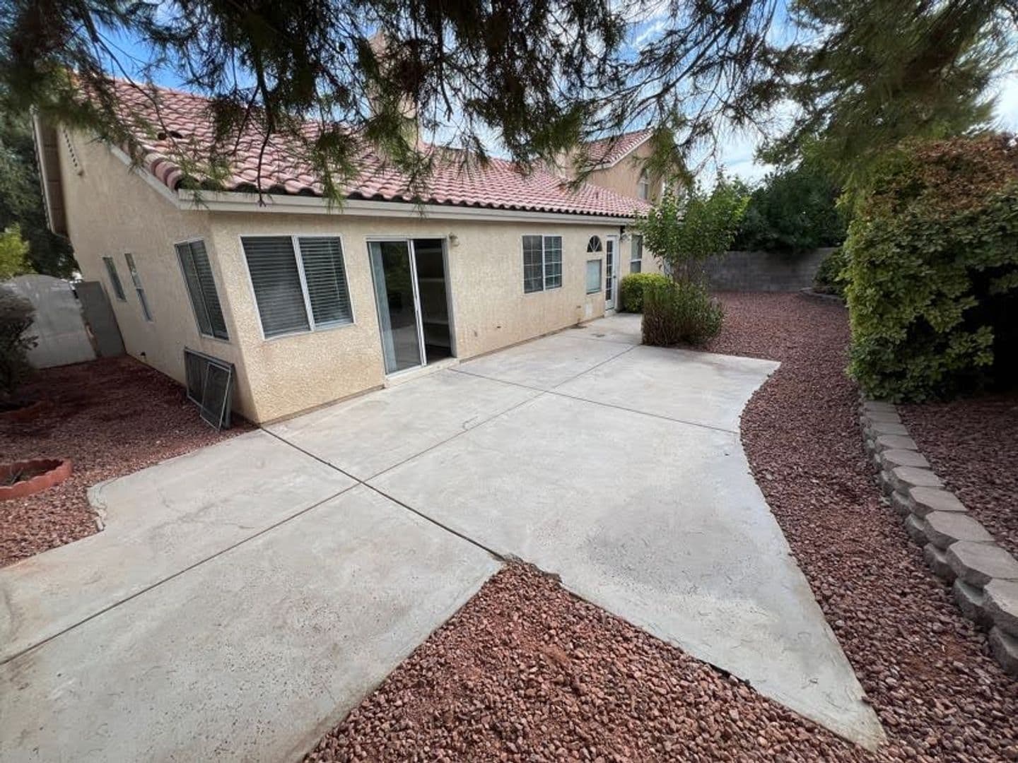 N Las Vegas House: 4717 Pointe Decatur Way