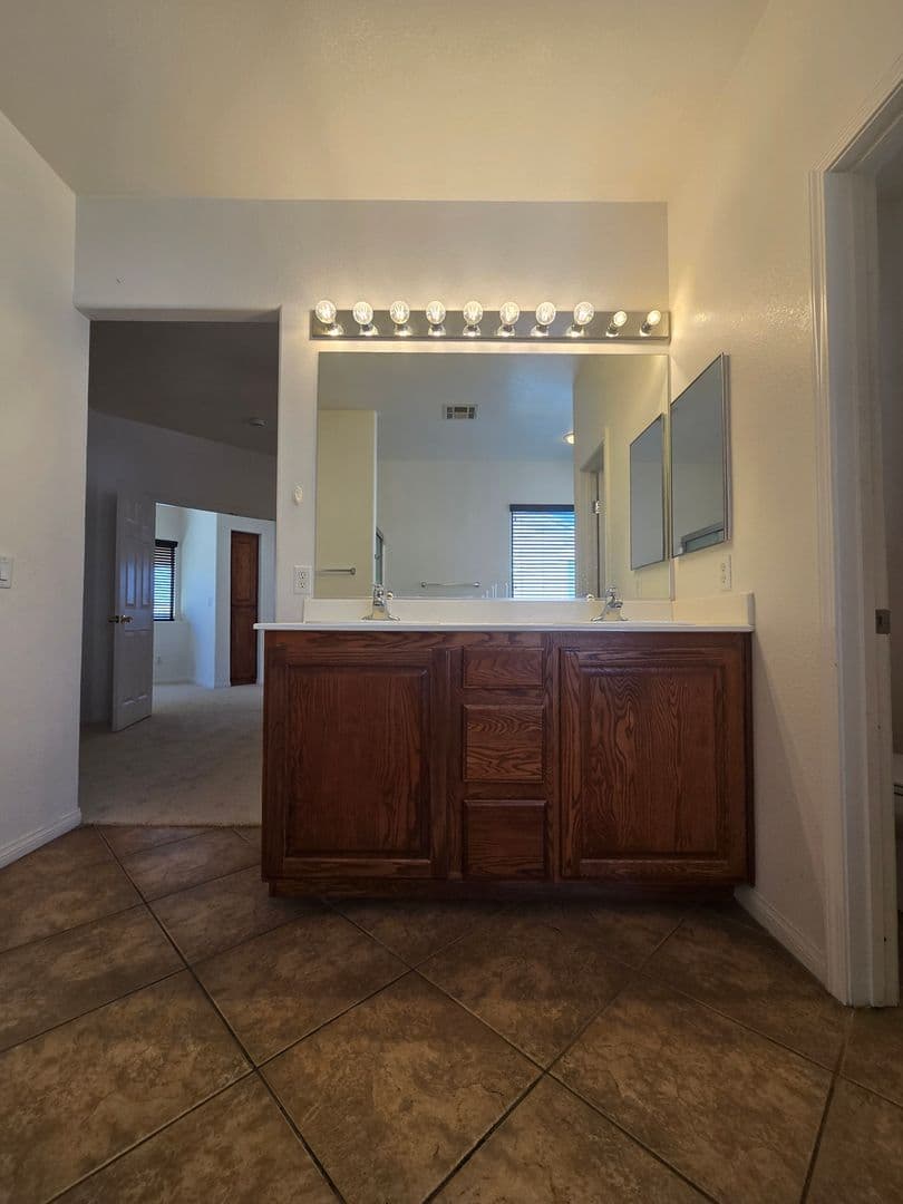 Las Vegas House: 9164 Craven Ave