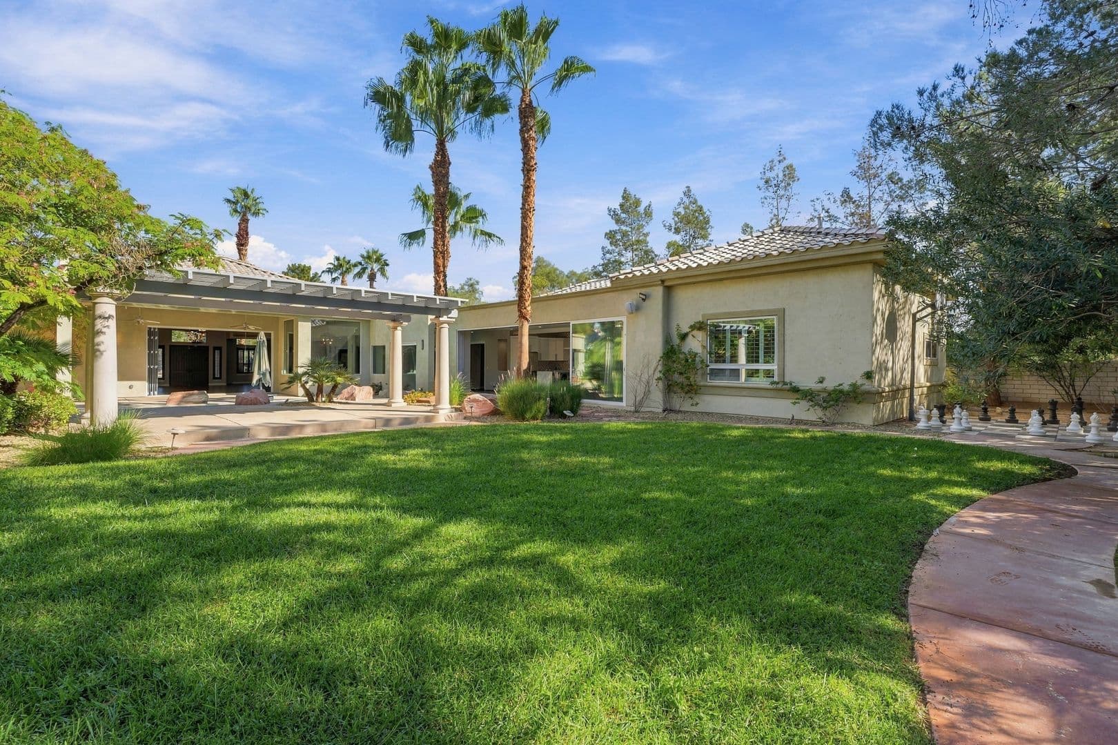 Las Vegas House: 7417 Doe Ave