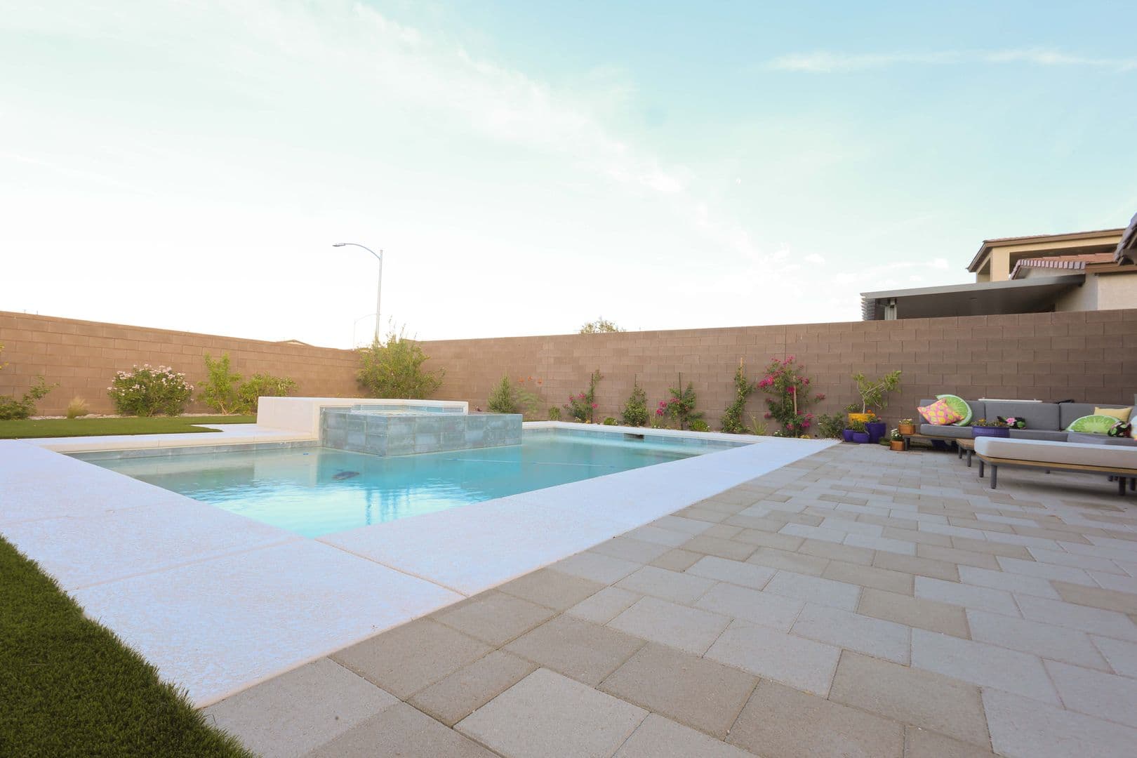 Henderson House: 294 Bridge Canyon St