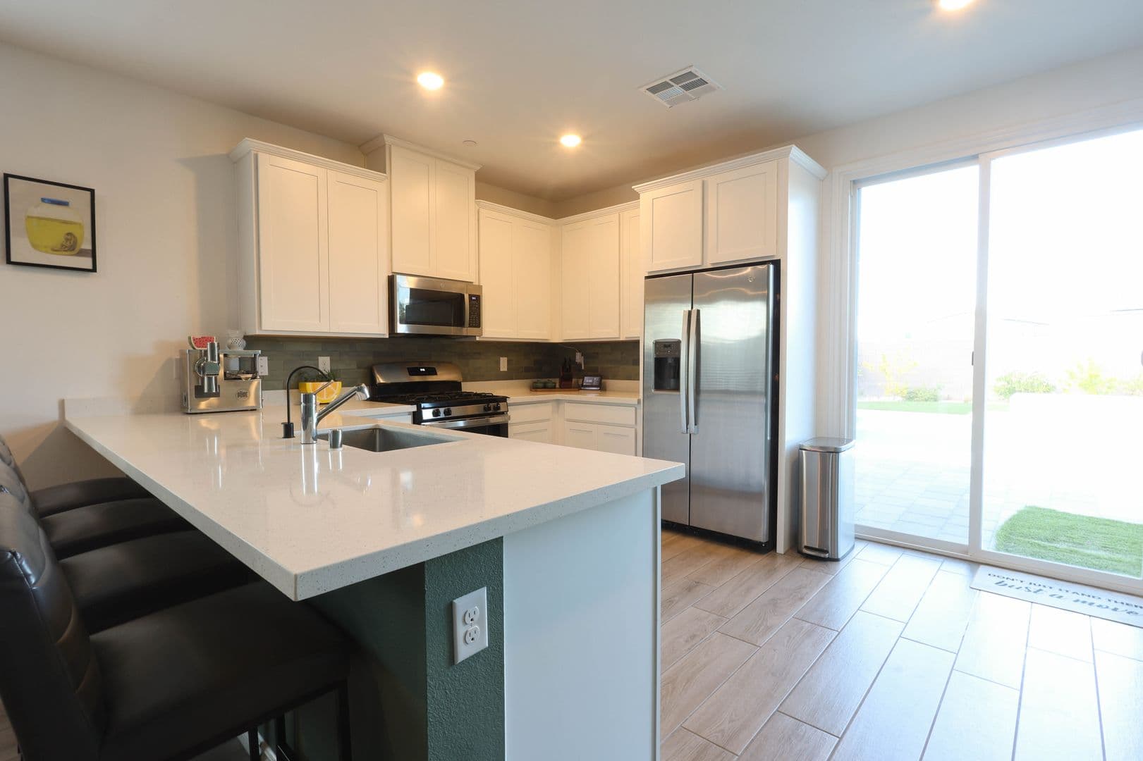 Henderson House: 294 Bridge Canyon St