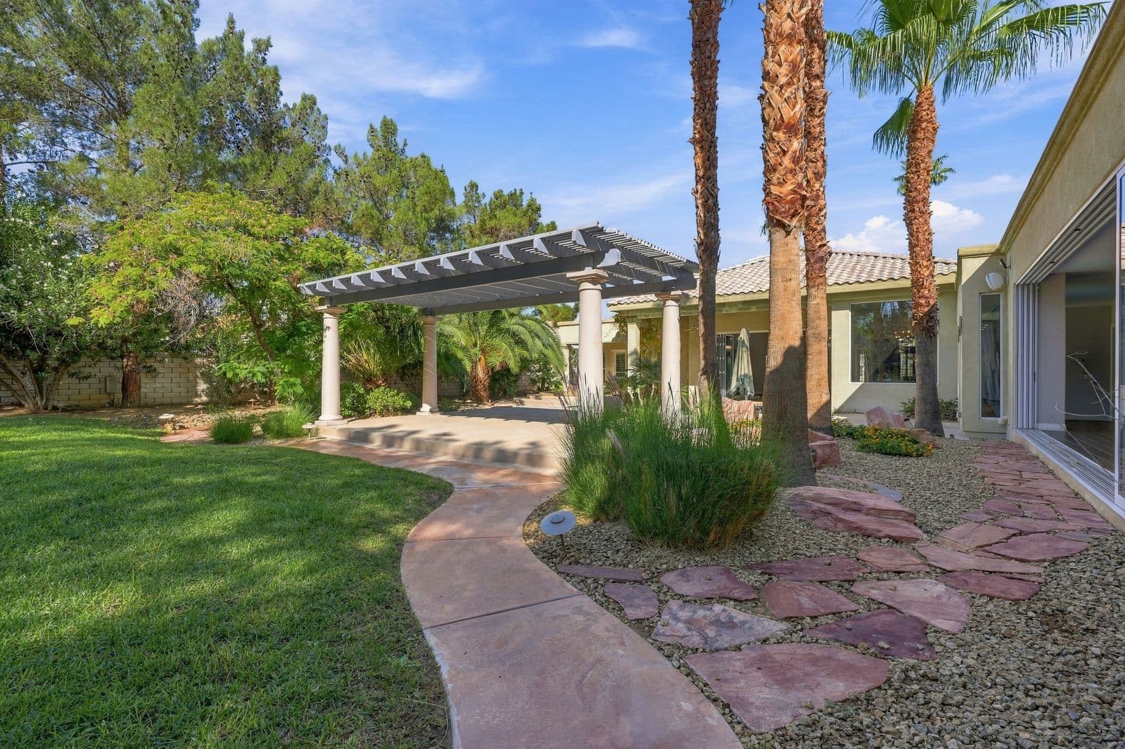 Las Vegas House: 7417 Doe Ave