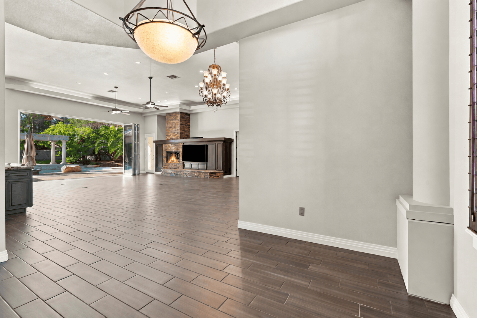 Las Vegas House: 7417 Doe Ave