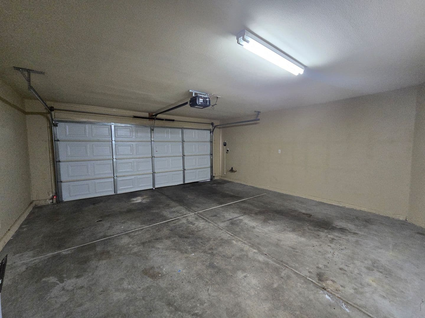 Las Vegas House: 816 Bow Creek Ln