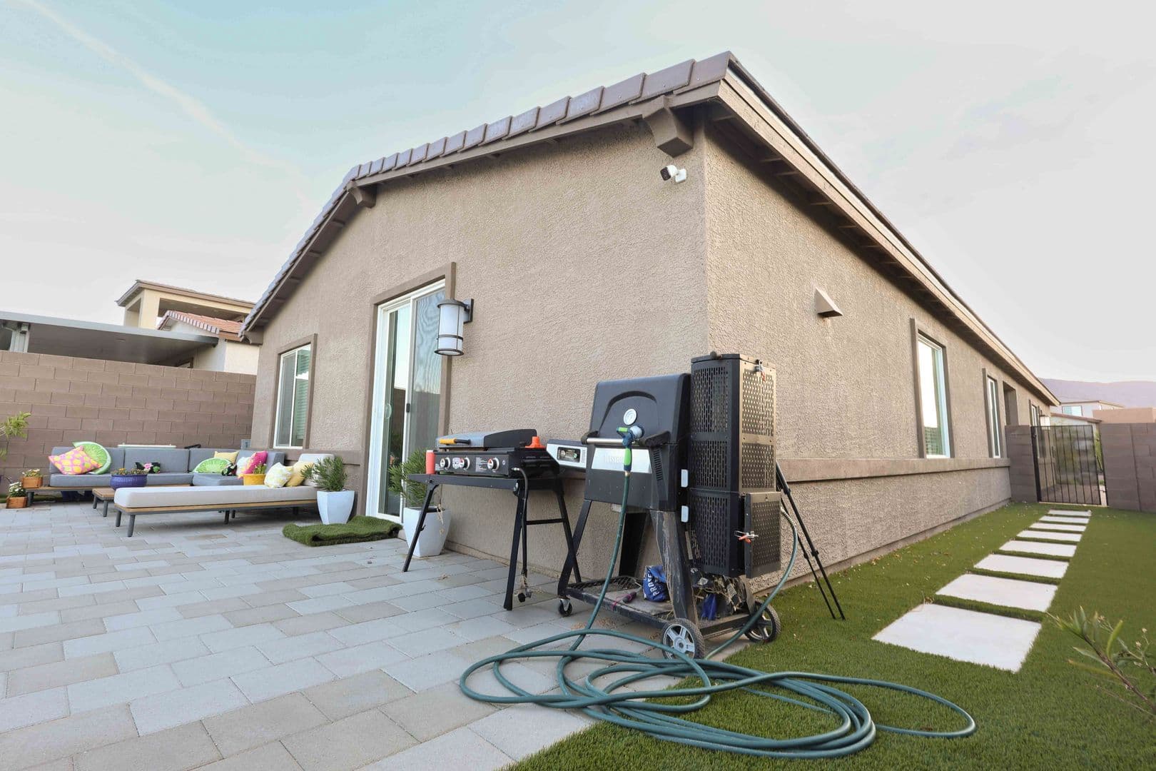 Henderson House: 294 Bridge Canyon St