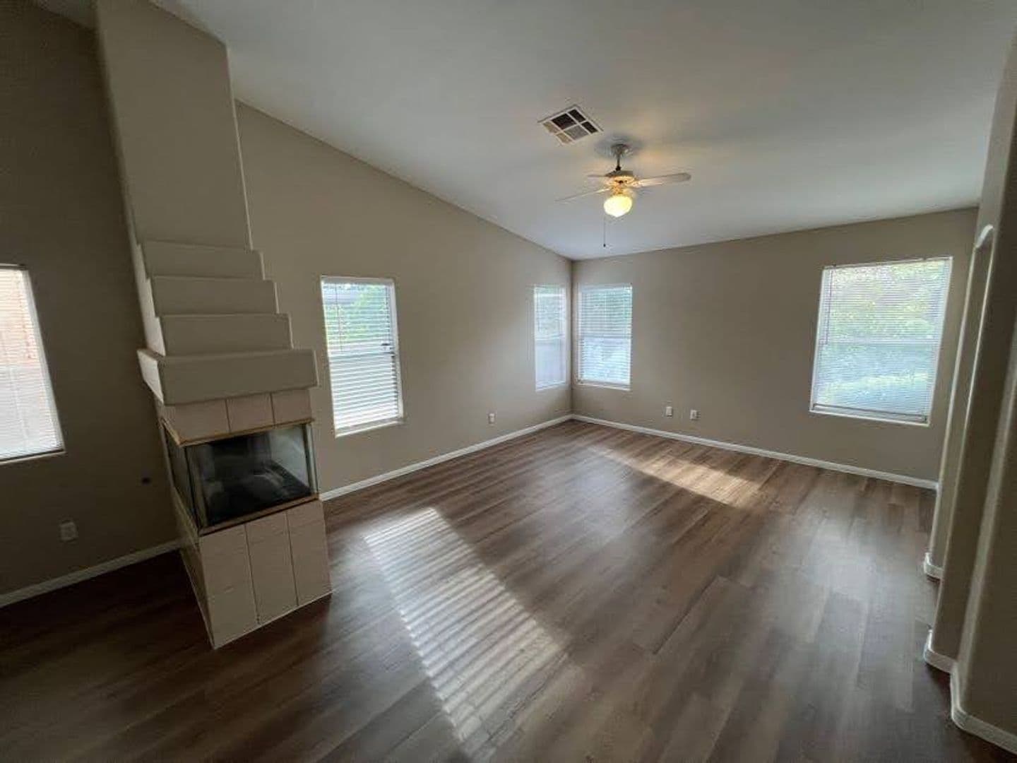 N Las Vegas House: 4717 Pointe Decatur Way