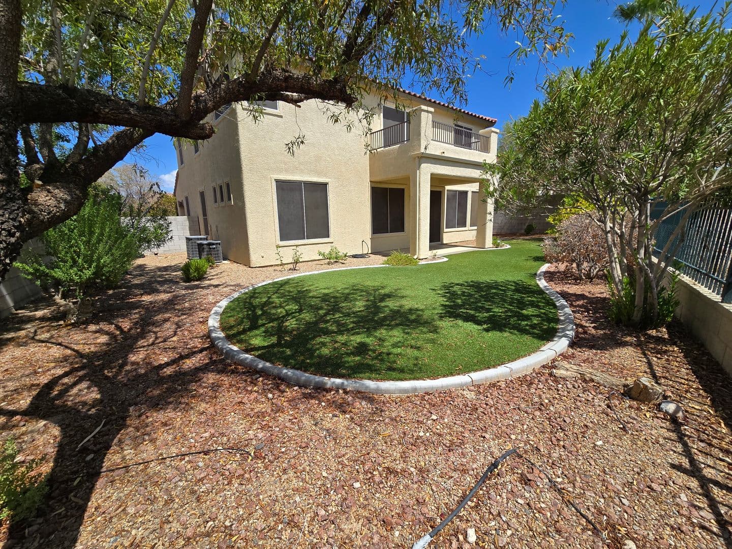 Henderson House: 3033 Panorama Ridge Dr