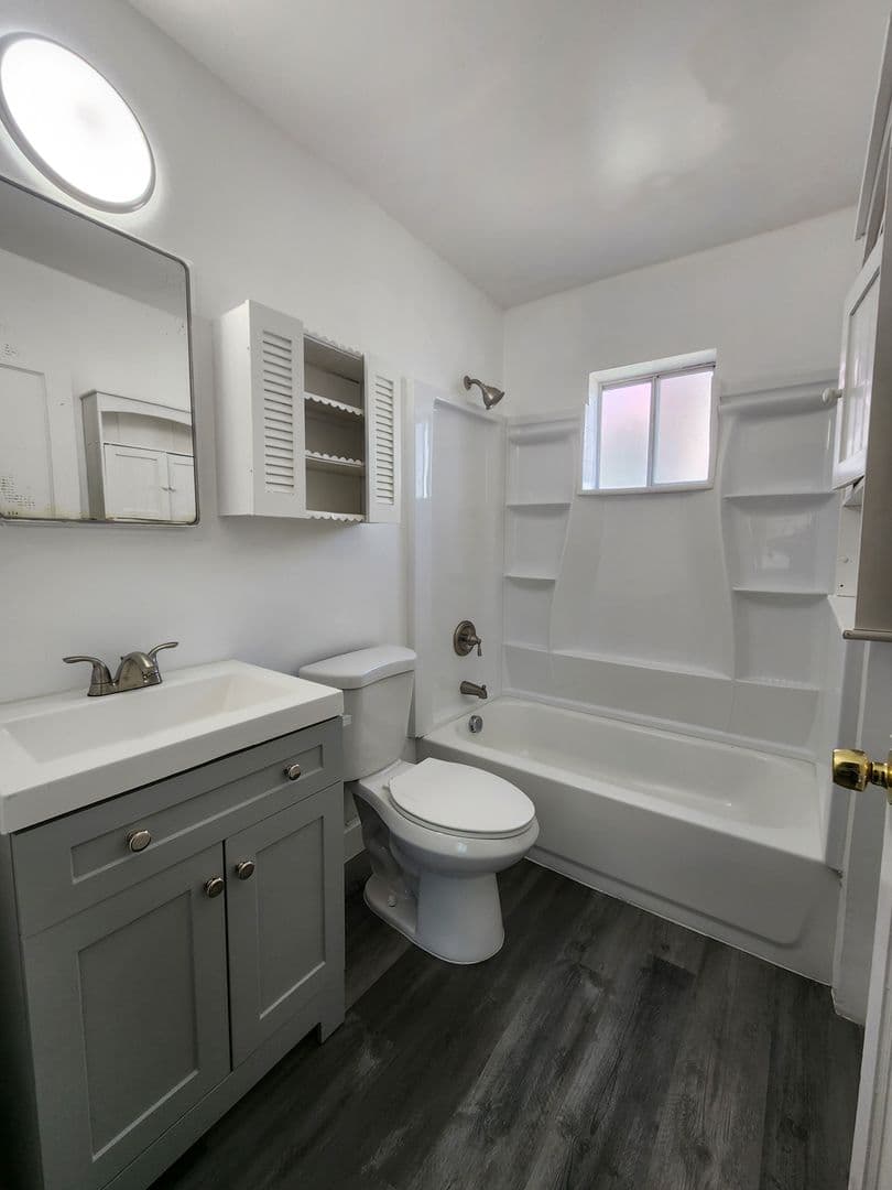 Las Vegas Apartment: 432 N 15th Street