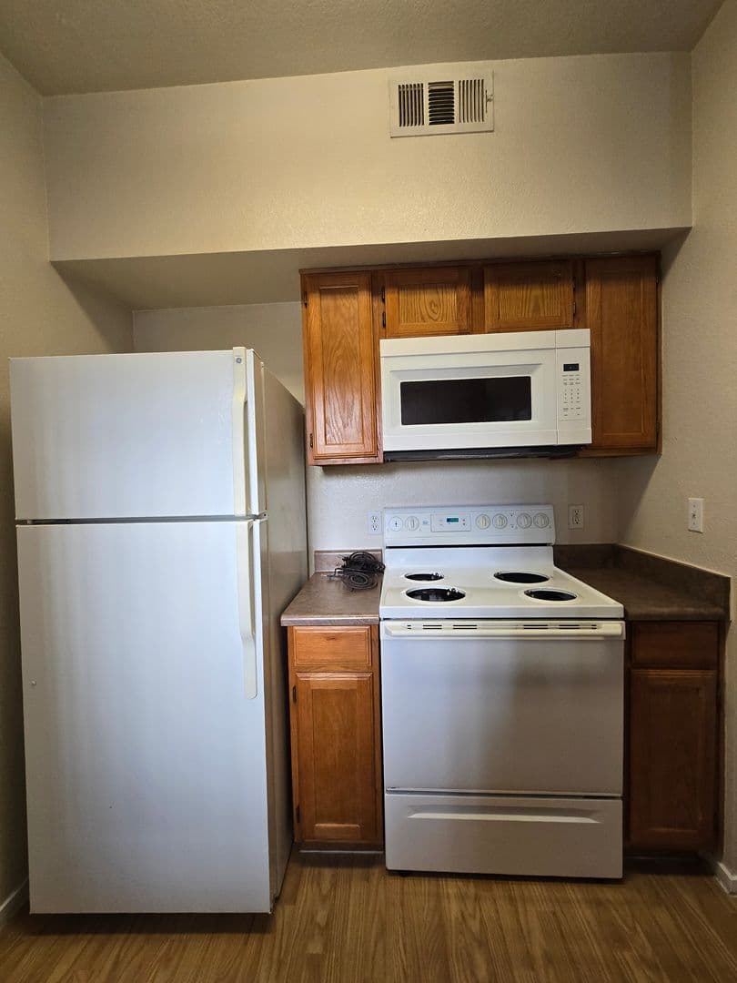 Las Vegas House: 9620 W Russell Rd #1122
