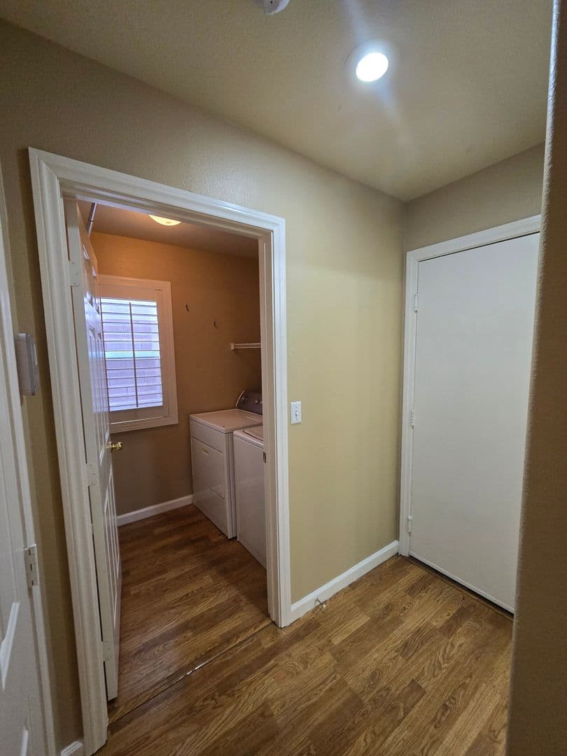 Las Vegas House: 816 Bow Creek Ln