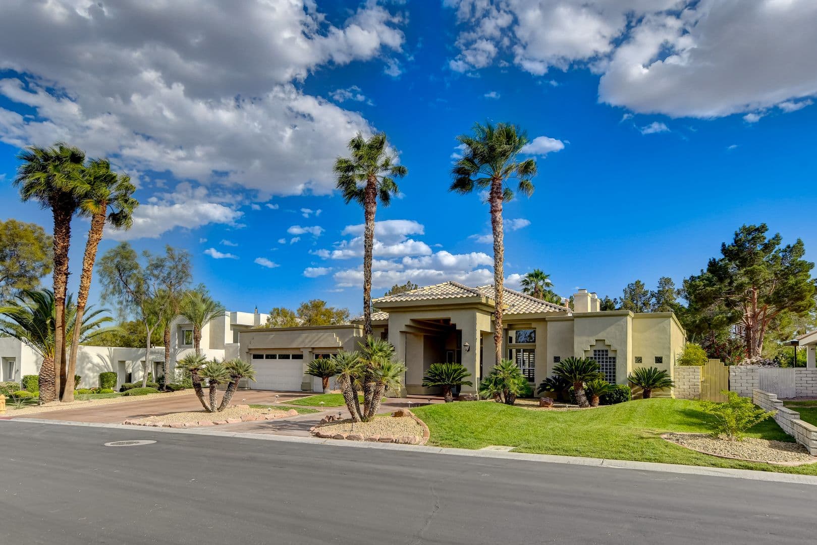 Las Vegas House: 7417 Doe Ave