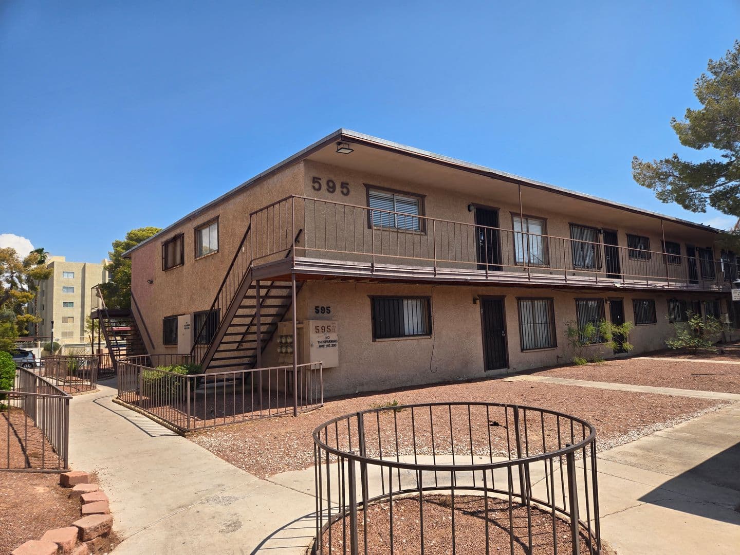 Las Vegas Condo: 595 Royal Crest Cir #19