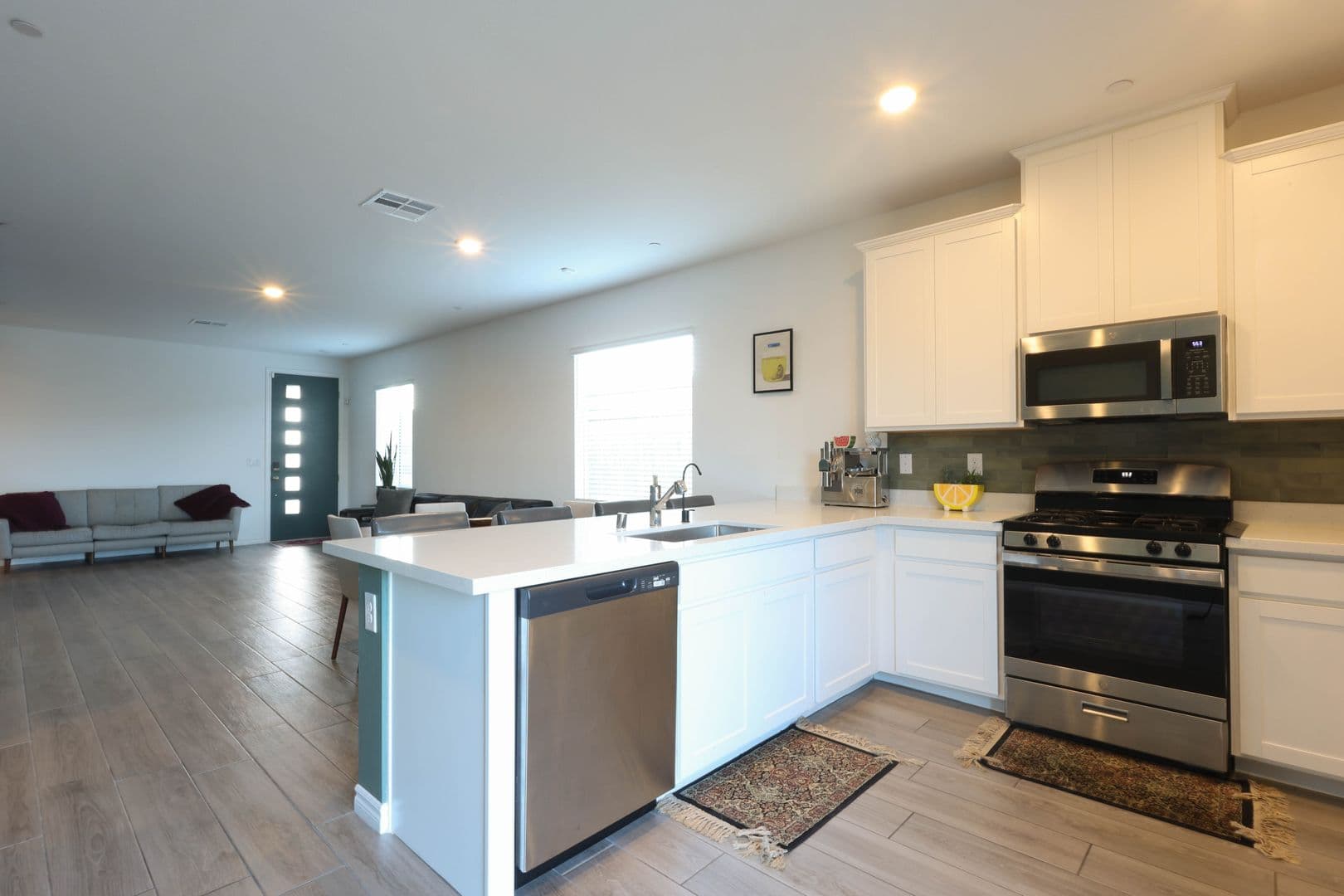 Henderson House: 294 Bridge Canyon St