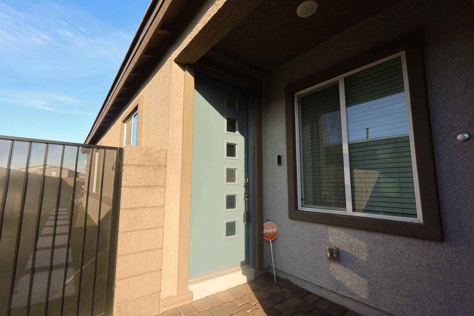 Henderson House: 294 Bridge Canyon St