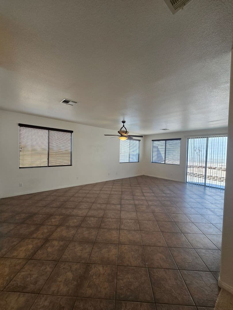 Las Vegas House: 9164 Craven Ave