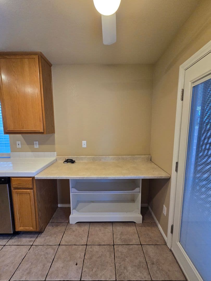 Las Vegas House: 816 Bow Creek Ln