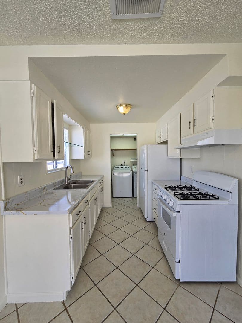 Las Vegas House: 5239 Erin Cir