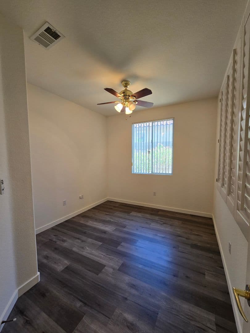 Henderson House: 3033 Panorama Ridge Dr