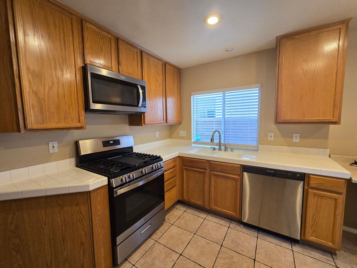 Las Vegas House: 816 Bow Creek Ln
