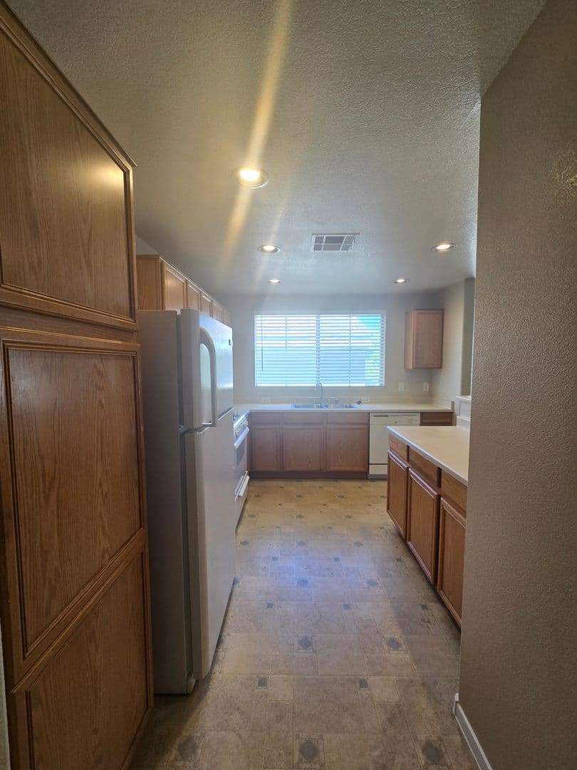 Las Vegas House: 9330 W Maule Ave #216
