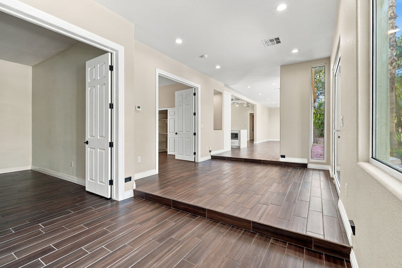 Las Vegas House: 7417 Doe Ave