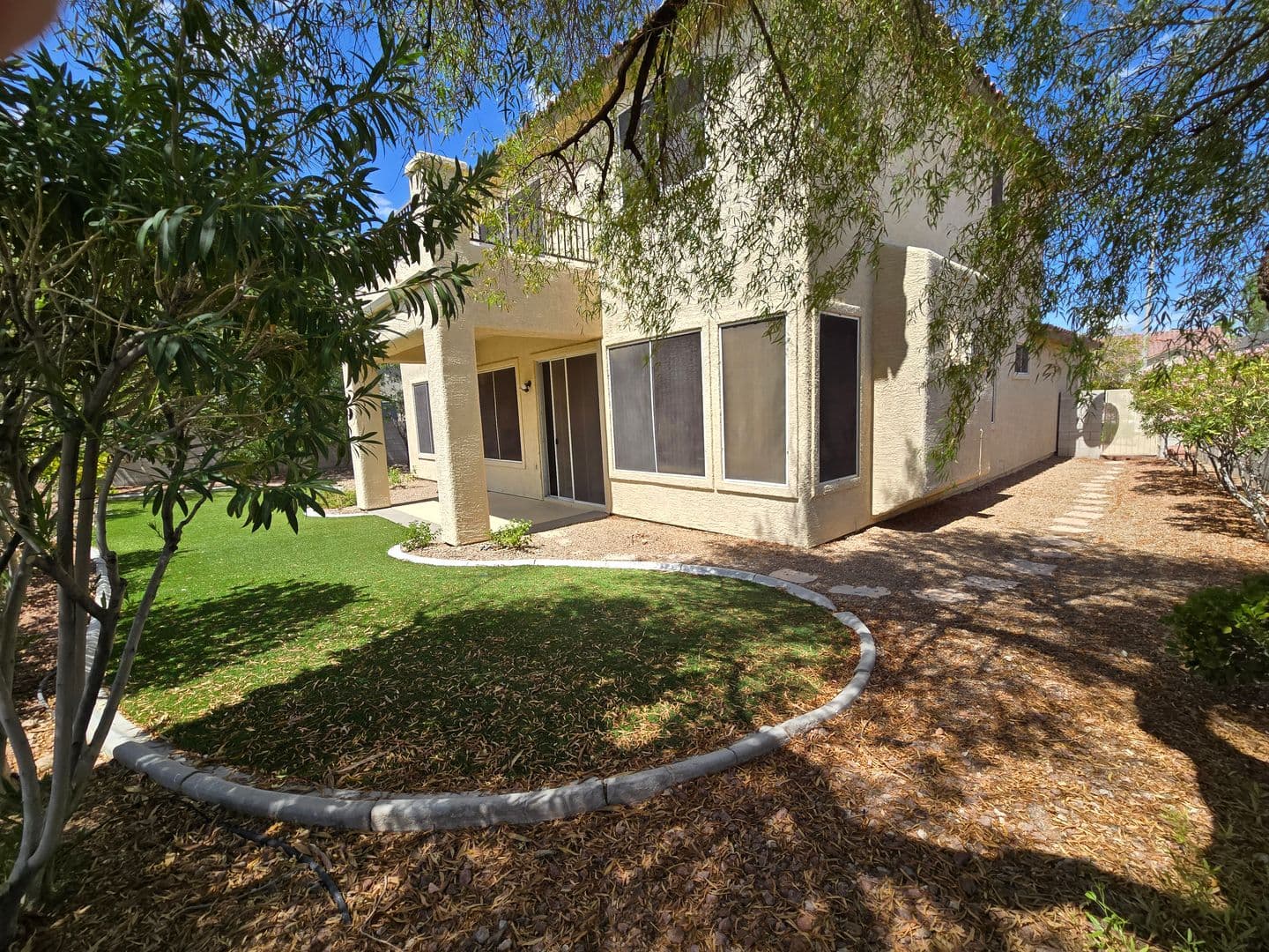 Henderson House: 3033 Panorama Ridge Dr