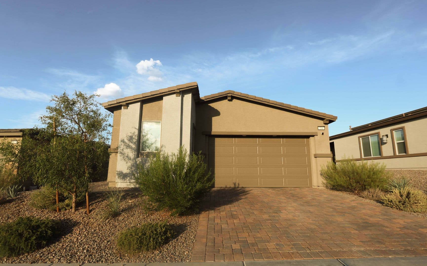 Henderson House: 294 Bridge Canyon St