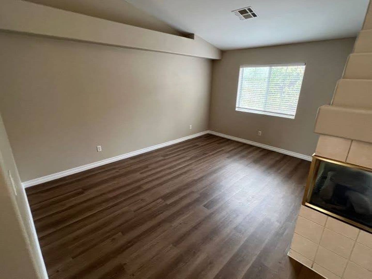 N Las Vegas House: 4717 Pointe Decatur Way