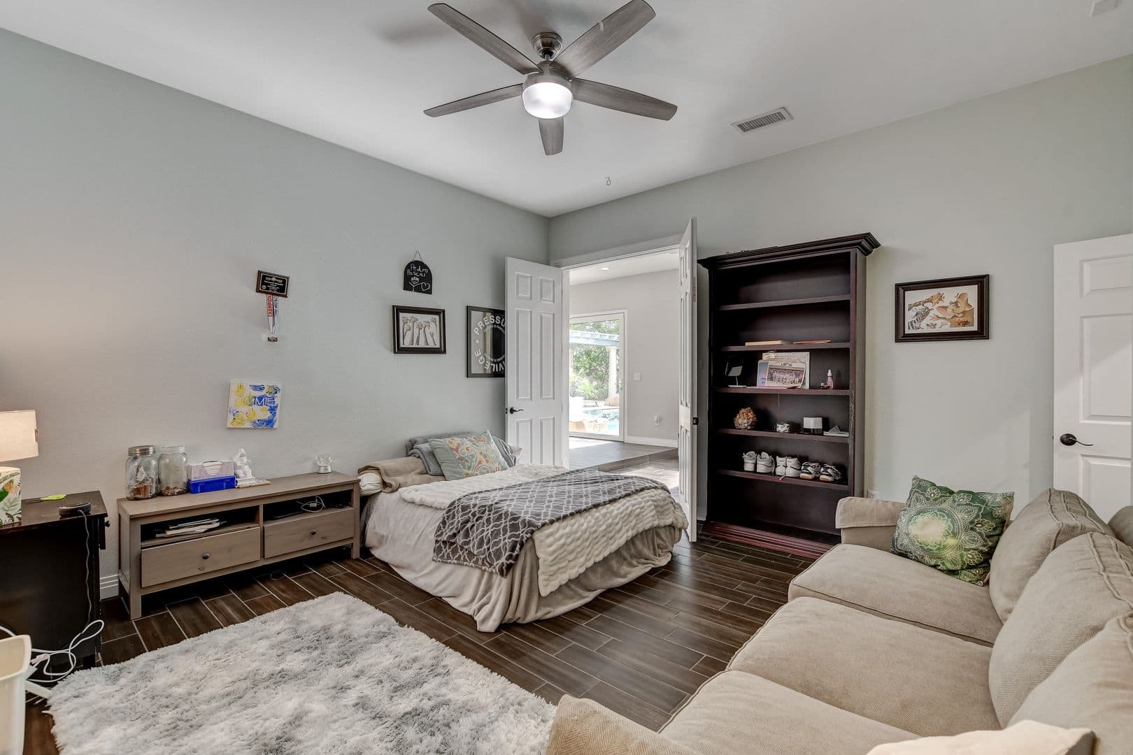 Las Vegas House: 7417 Doe Ave