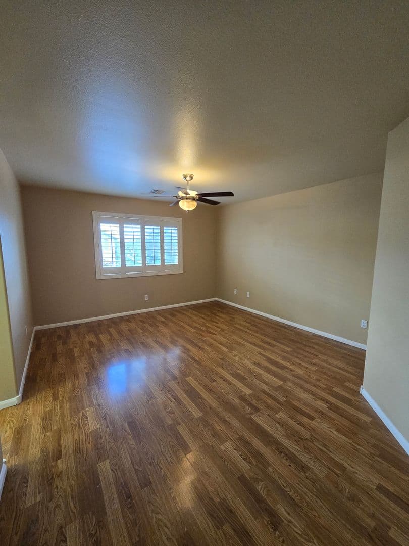 Las Vegas House: 816 Bow Creek Ln