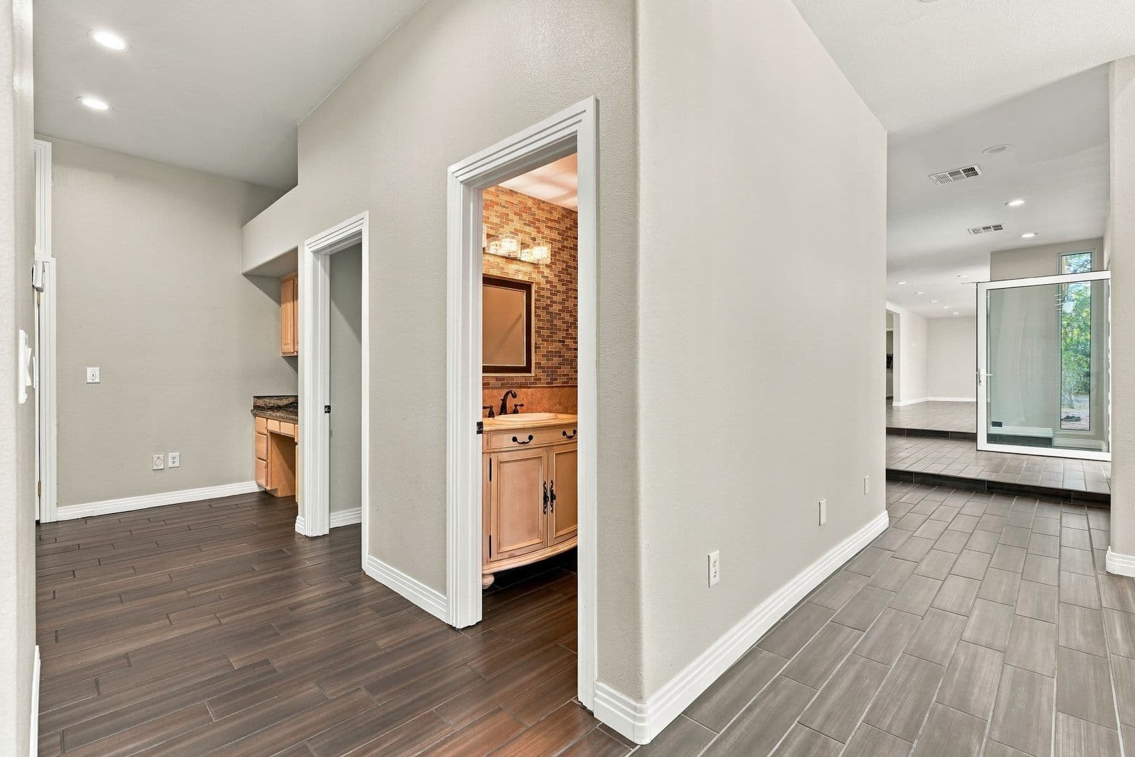 Las Vegas House: 7417 Doe Ave