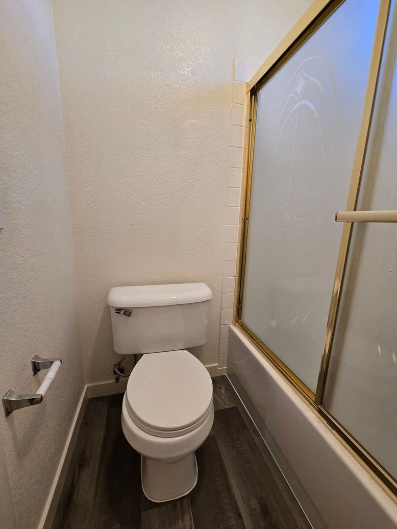 Henderson House: 3033 Panorama Ridge Dr