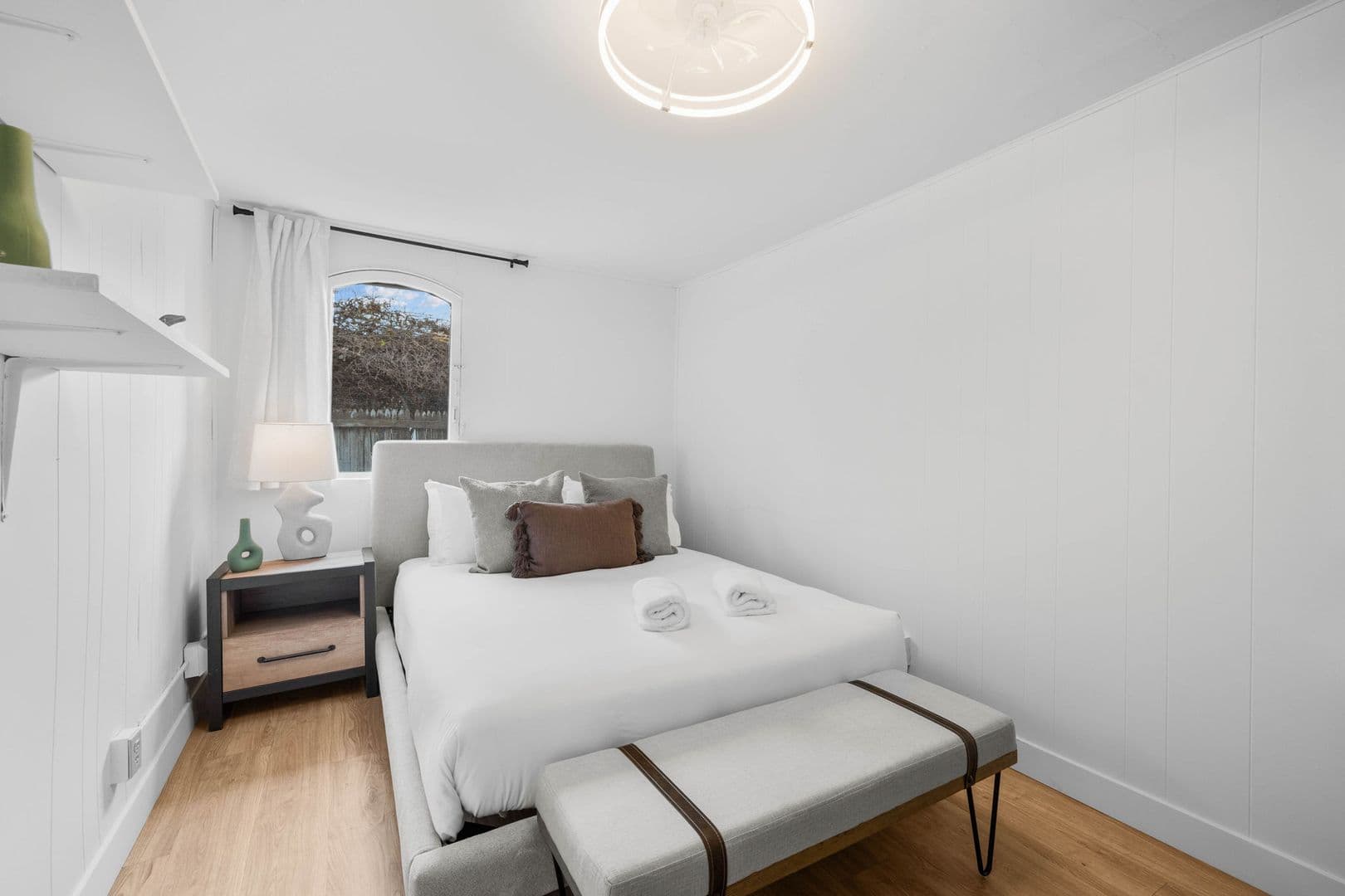 La Jolla Apartment: 344 Bonair St