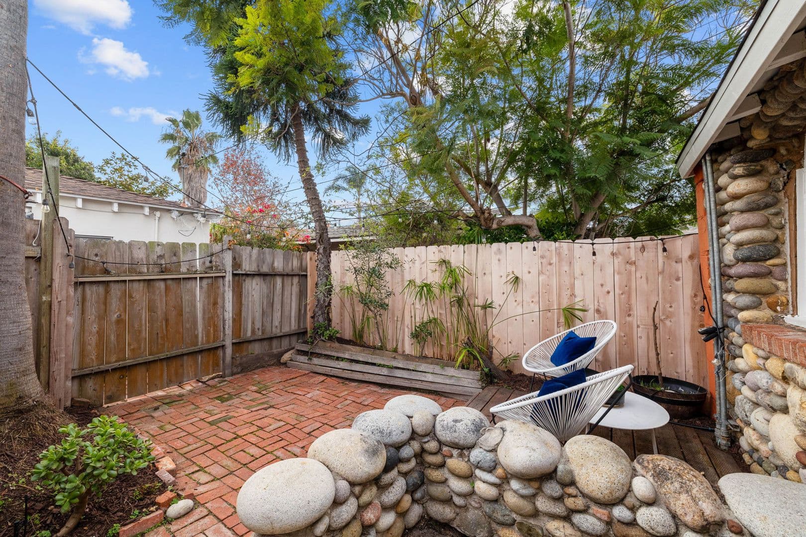 La Jolla Apartment: 344 Bonair St