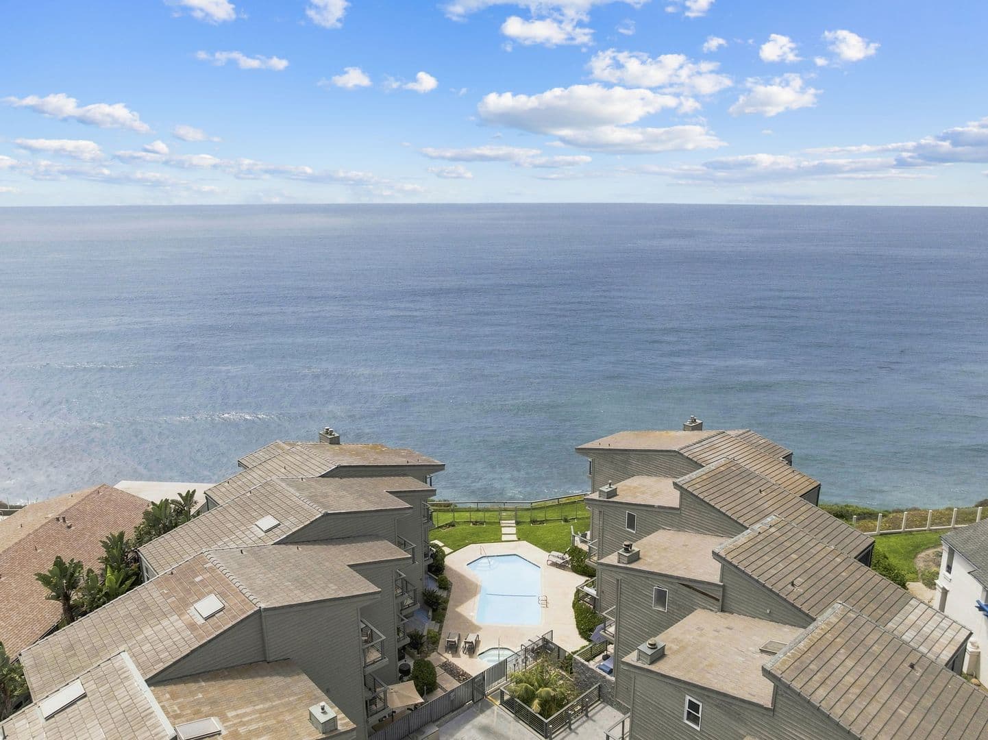 Encinitas Condo: 940 Sealane Drive