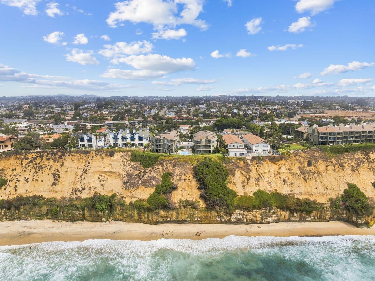 Encinitas Condo: 940 Sealane Drive