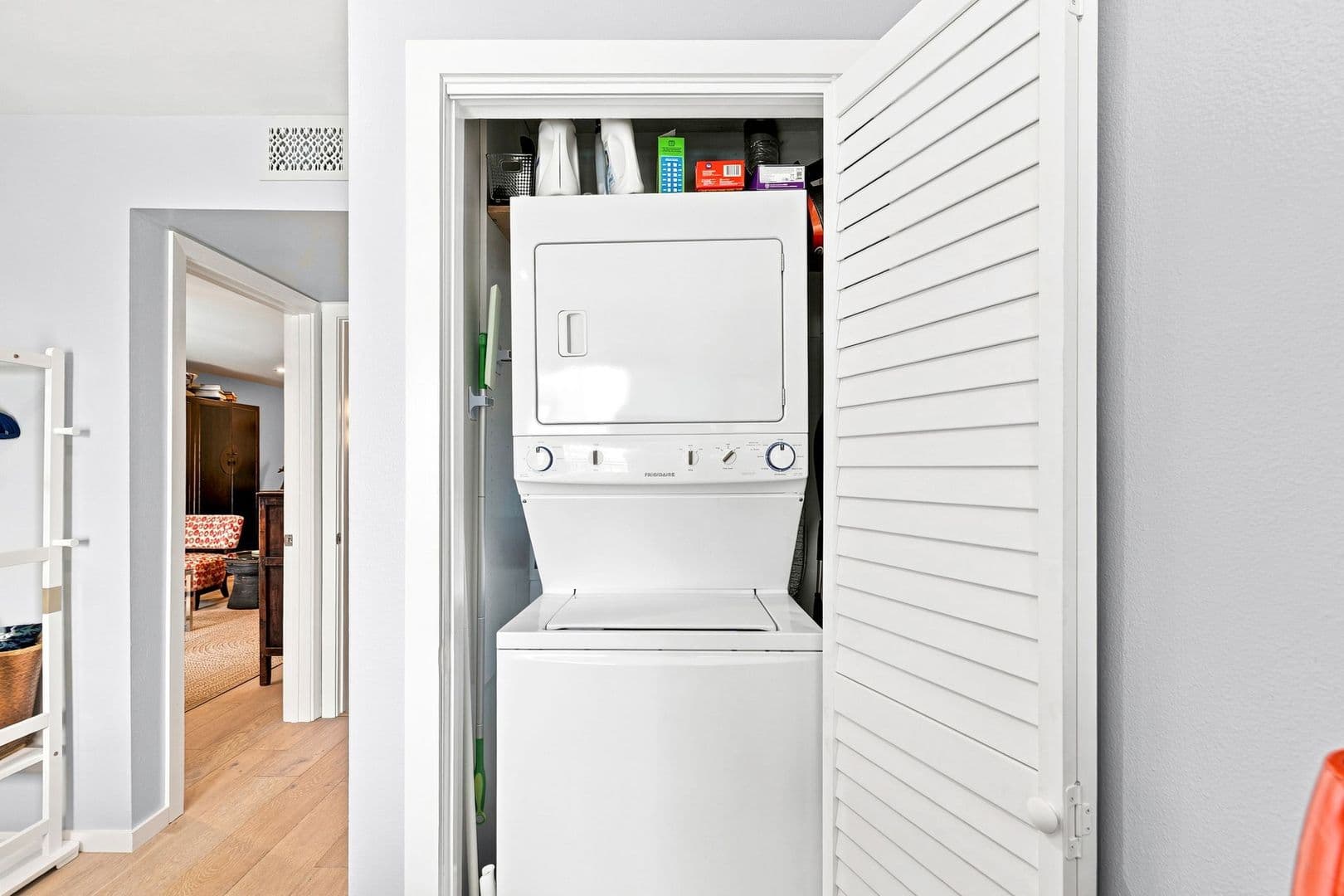 Encinitas Condo: 940 Sealane Drive