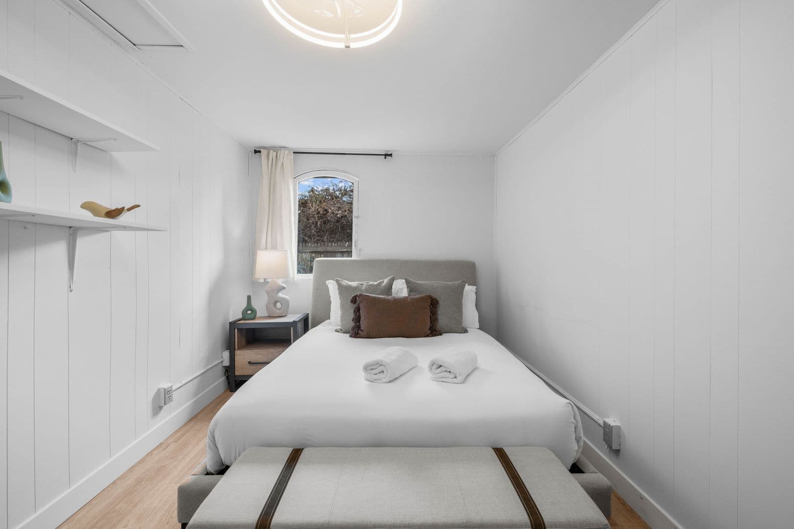 La Jolla Apartment: 344 Bonair St