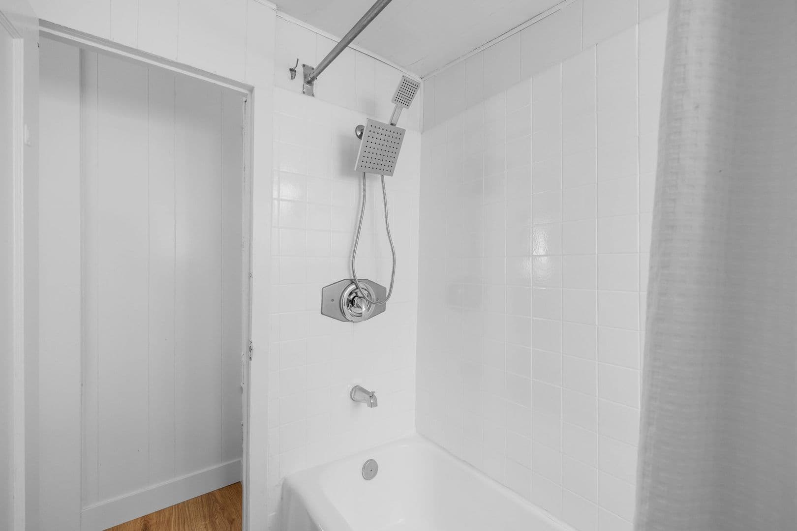 La Jolla Apartment: 344 Bonair St