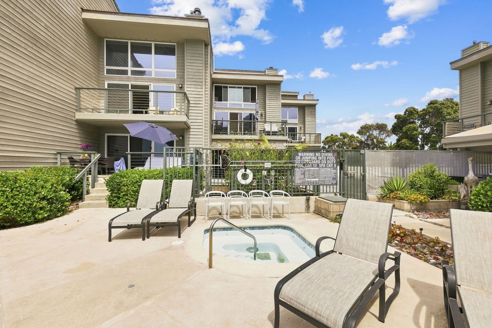Encinitas Condo: 940 Sealane Drive
