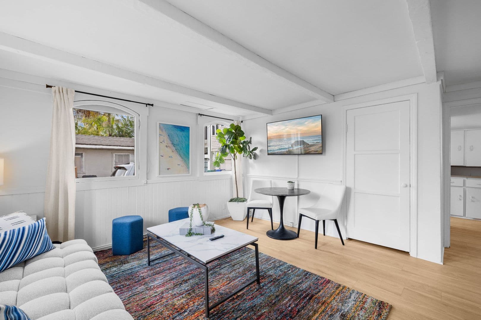 La Jolla Apartment: 344 Bonair St