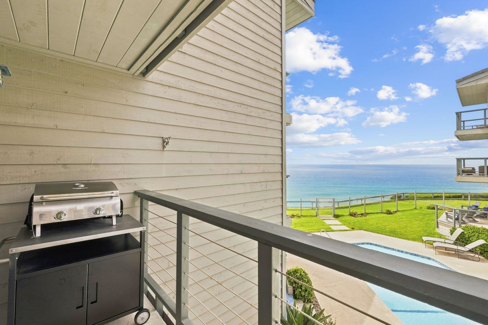 Encinitas Condo: 940 Sealane Drive