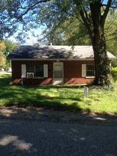 Bloomington House: 134 N. Clark