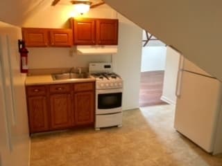 Bloomington House: 510 E. Smith Ave. Apt. 3
