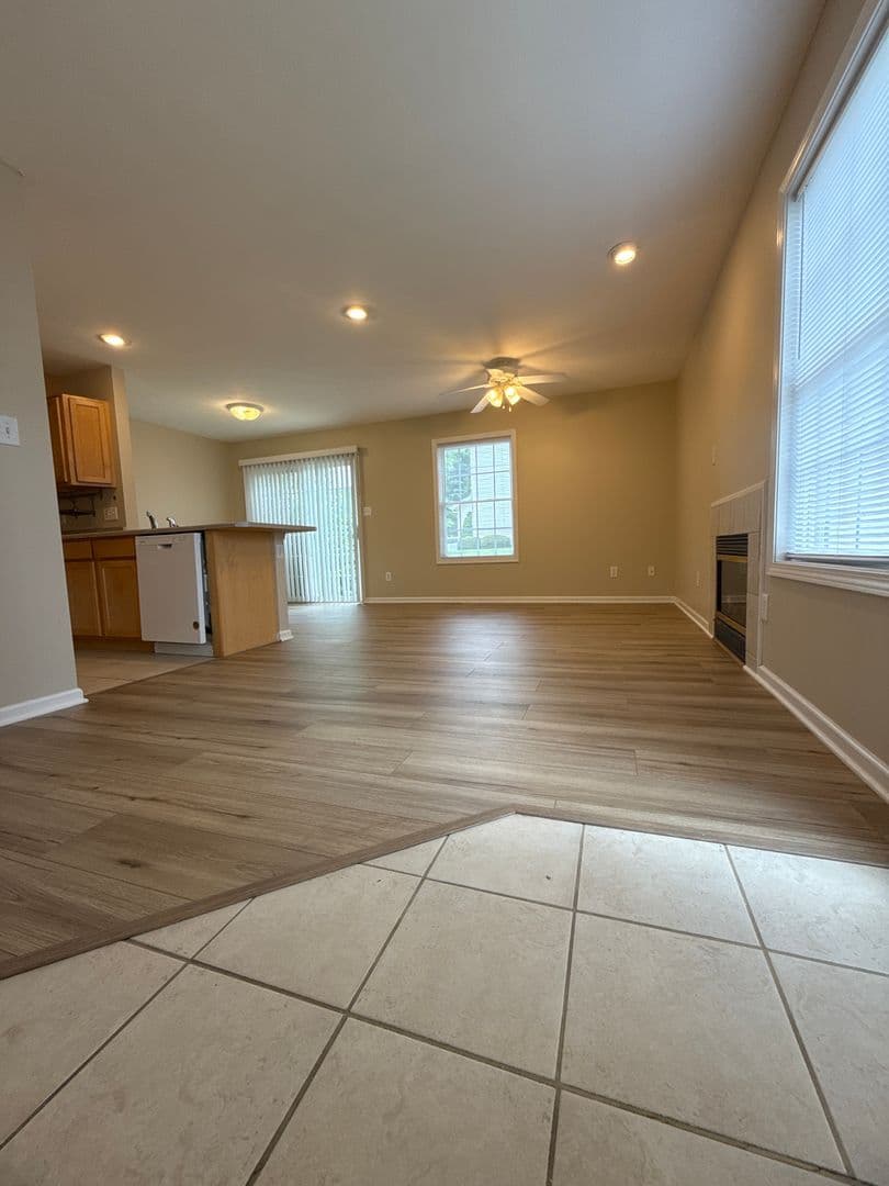 Bloomington House: 2616 Oaklawn Court