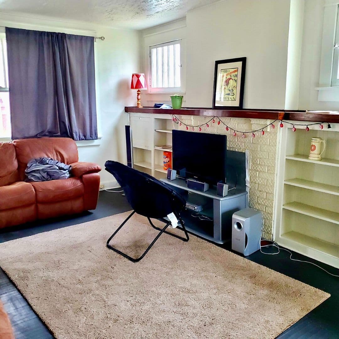 Bloomington House: 523 S. Park