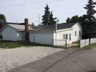 Ellettsville House: 115 W. Temperance Unit # 2