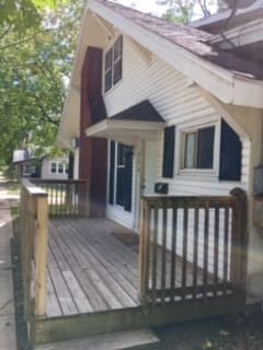 Bloomington House: 805 N. Park